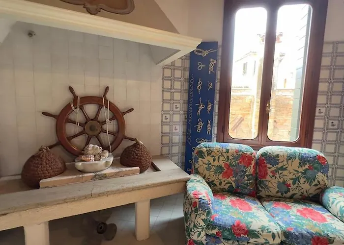 Sailing * البندقية